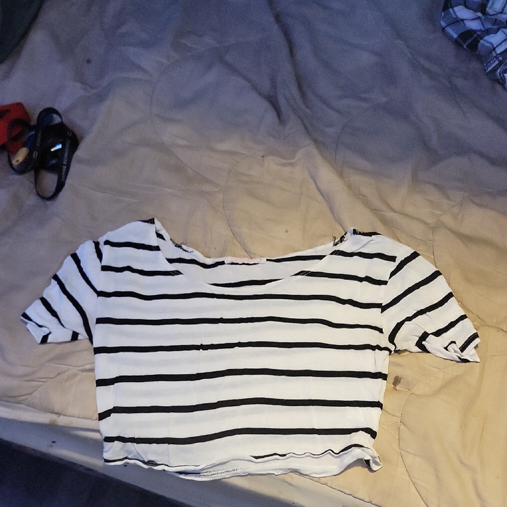 Ardene Black and Blue Fitted Crop T-Shirt
